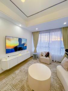 Zuri luxury suite at oak classic residency, Kilimani