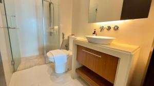 Straits Quay Seaview