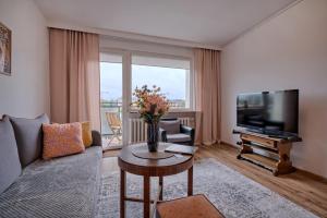 Gdańsk Central Apt - Balcony, Workspace - by Rentujemy