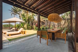 Oceanfront Luxury Villa in Beraban with Private Pool