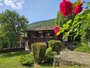 Къща за гости Хитър Петър