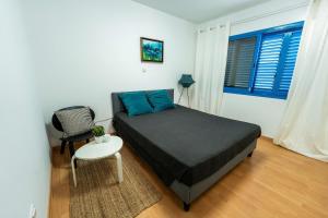 Beachfront Mediterranean Escape 3bd Sea View Apartment