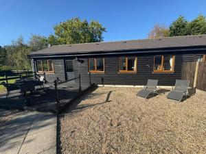 Brook Farm Cottage - Parking for 2 cars