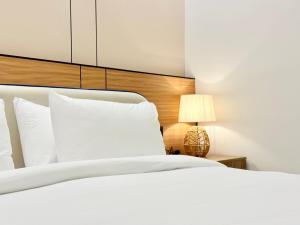 استديو بصالة طعام ومطبخ بجوار برج المملكة Tv 65