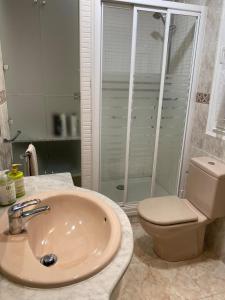 Lovely 2 bedrooms apartment main square Plasencia