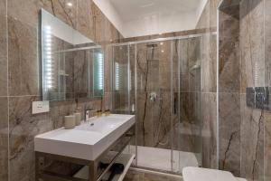 Shopping District - Central Station - Two Room