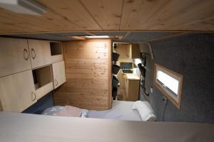 Minikemp na Palčovce - minipokoje a spaní v obytných autech