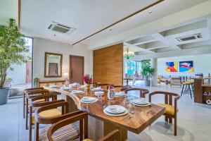 SaffronStays Elysian Retreat - 5BHK Luxury Villa in Alibaug with Pool, Jacuzzi, Lawn & Bonfire