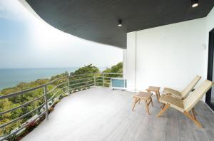 K5 Seaview Hillside 3BR and 1 Staff Quarter
