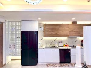 Armin Homes Corner 3 BRs with bathtub