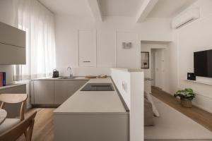 Tornabuoni Dream by MMega