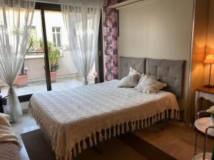 Gray d Albion Apartment