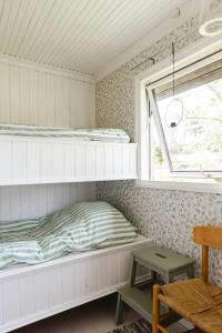 Romantic Island Cottage In Cosy Style Near Beach