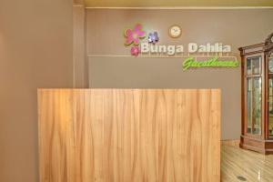 Hotel O Gambir Near Juanda Station Formerly Bunga Dahlia