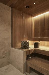 Joiku Luxury Lakeview Chalet