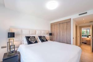 Lakeside Luxury Apartment - La Cala Golf Resort