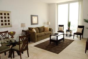 DADELAND TOWERS BY MIAMI VACATIONS $184 ($̶3̶7̶2̶) - Prices