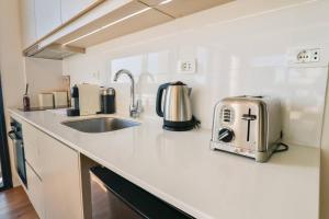 New Studio by Shop del Sol in Prime Location