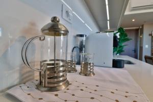 New Studio by Shop del Sol in Prime Location