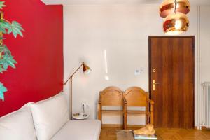 Urban Νest in Athens next to Caravel