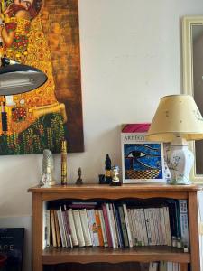 Celine 19 Montmartre Moment, Sacré Cœur View & Eiffel Tower