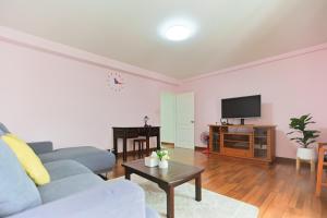 The Cozy house near CMU