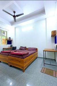 FlexiBay-Girls Hostel North Delhi