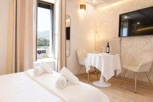 Elegant studio between train station and city center