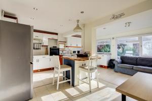Spacious Tilbury Home - Perfect for Contractors, Families, Groups