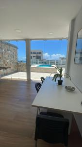 Loft com piscina privativa 8 pessoas