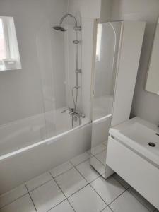 La Petite Venise, au fil de leau