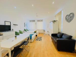 Specious studio flat in great Location