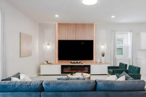 8BR Home w Pool at Windsor Cay Resort