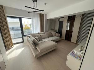 Family Home 1 Centru Palas Mall