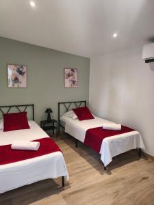 Les gîtes Néphélie votre cocon tout confort aux portes du Puy duFou - Climatisé, Terrasse, Parking