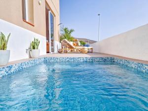 Seaside Home Jacuzzi Pool Free Surf Airport Pickup