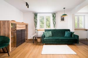 Francuska Deluxe Apartment by BookingHost