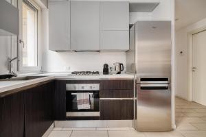 Just Urban Stays - Accogliente Bilocale Navigli - Design District