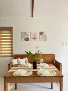 Casa Ilios - a peaceful 2BR home in Poblacion 5, General Luna