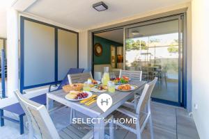 SELECTsoHOME - Appartement pour 4 personnes au cœur de La Favière ! - Résidence neuve avec parking souterrain privé, terrasse - ILOA-C01