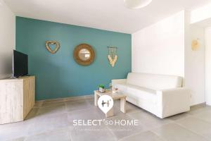 SELECTsoHOME - Appartement à deux pas de la plage de La Favière avec parking privé ! - ILOA-C11