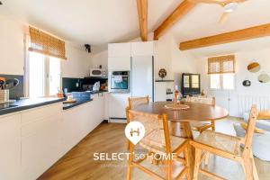 SELECTsoHOME - Duplex avec terrasse au cœur du village de Bormes-les-mimosas ! - IRUNDA