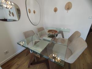 Lisbon, renovated T2 apartment with balcony near Saldanha, Estefania, Lisbon