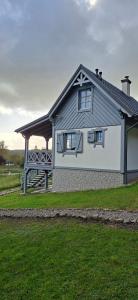 Kaszuby ,Leśny Domek z kominkiem ,balią i Ogniskiem nad jeziorem