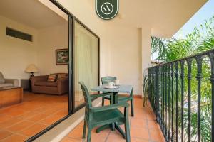 Amazing 2 BR Condo - Private Terrace - Pool