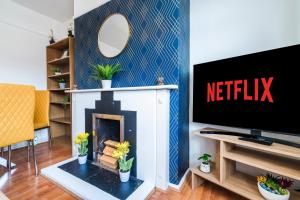 Home in Chelmsford, Fast Wi-Fi Free Parking, ideal for Work & City Breaks