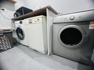 M and B MotherCity Backpackers