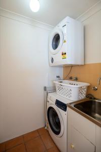 No.16 Penthouse Beach View Apartment Cottesloe