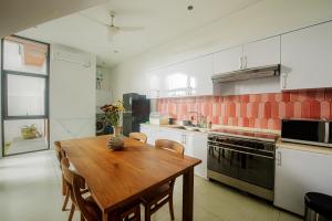 Villa Richard 5mins to Seseh Beach