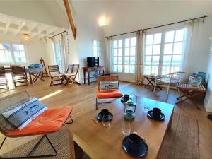 Villa Bellevue - Anglo-Norman seafront house